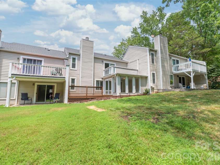 8410 Cricket Lake Drive, Charlotte, NC 28277.  MLS# CAR4399995, YatesRealty ID 35831. Backyard