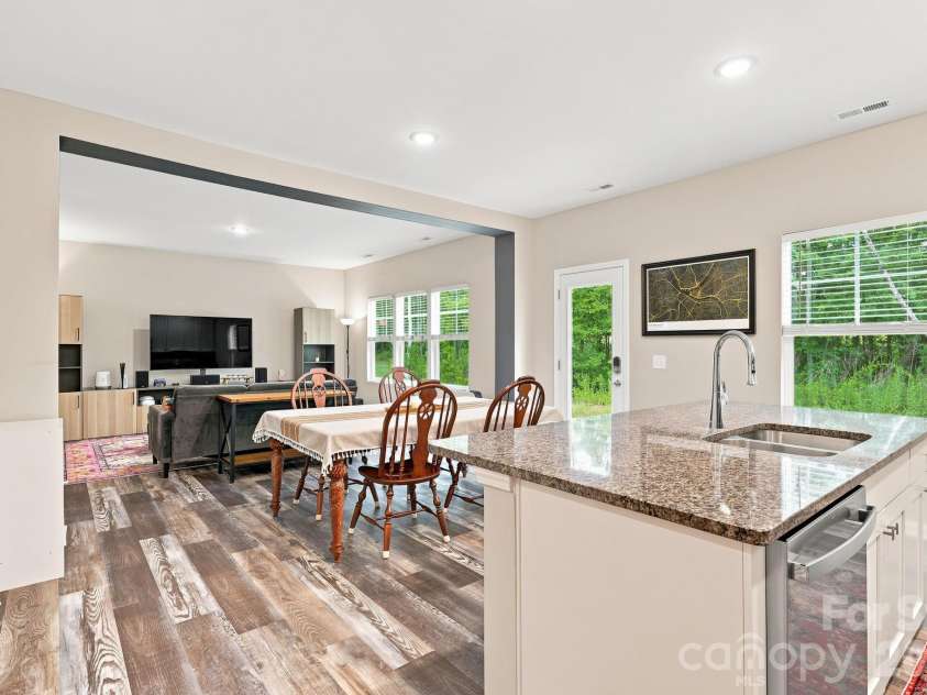 3517 Cambridge Place, Statesville, NC 28625.  MLS# CAR4401992, YatesRealty ID 35832. 
