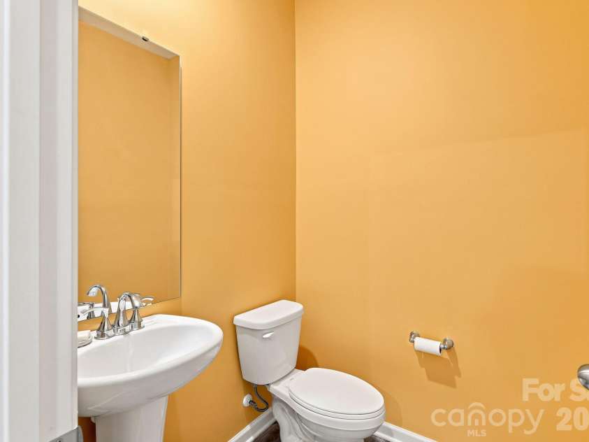 3517 Cambridge Place, Statesville, NC 28625.  MLS# CAR4401992, YatesRealty ID 35832. 