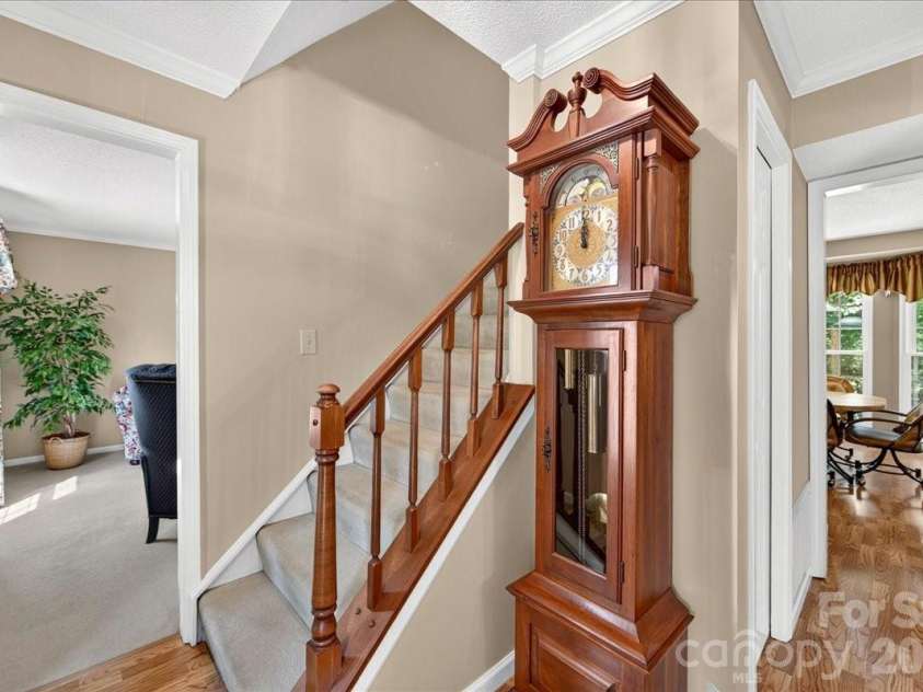 505 Glen Ellyn Court, Charlotte, NC 28213.  MLS# CAR4400624, YatesRealty ID 35834. 