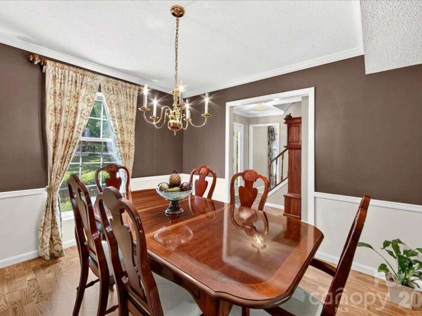 505 Glen Ellyn Court, Charlotte, NC 28213.  MLS# CAR4400624, YatesRealty ID 35834. 
