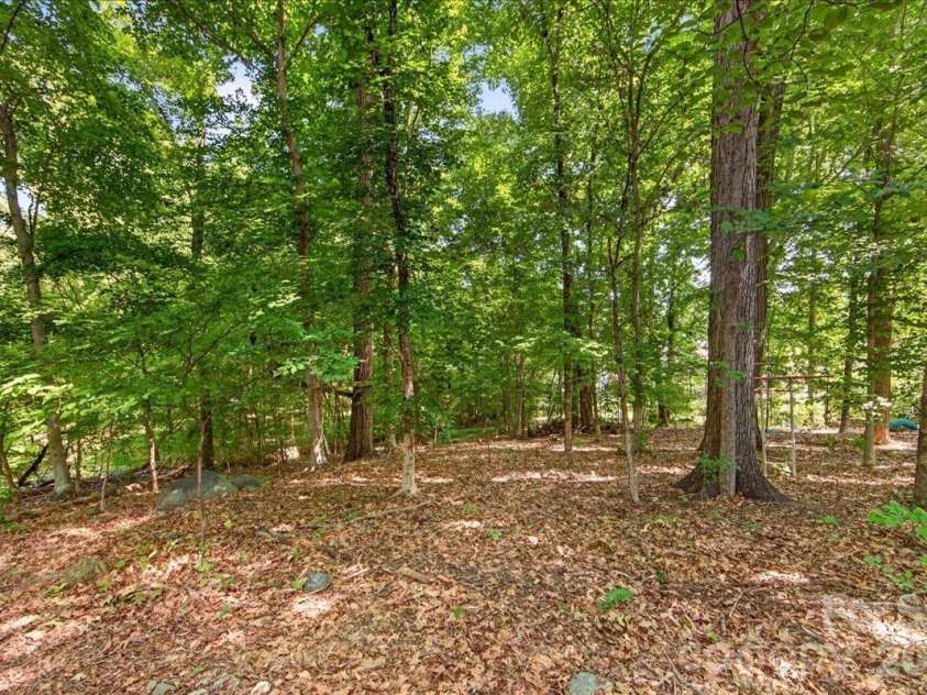 505 Glen Ellyn Court, Charlotte, NC 28213.  MLS# CAR4400624, YatesRealty ID 35834. 