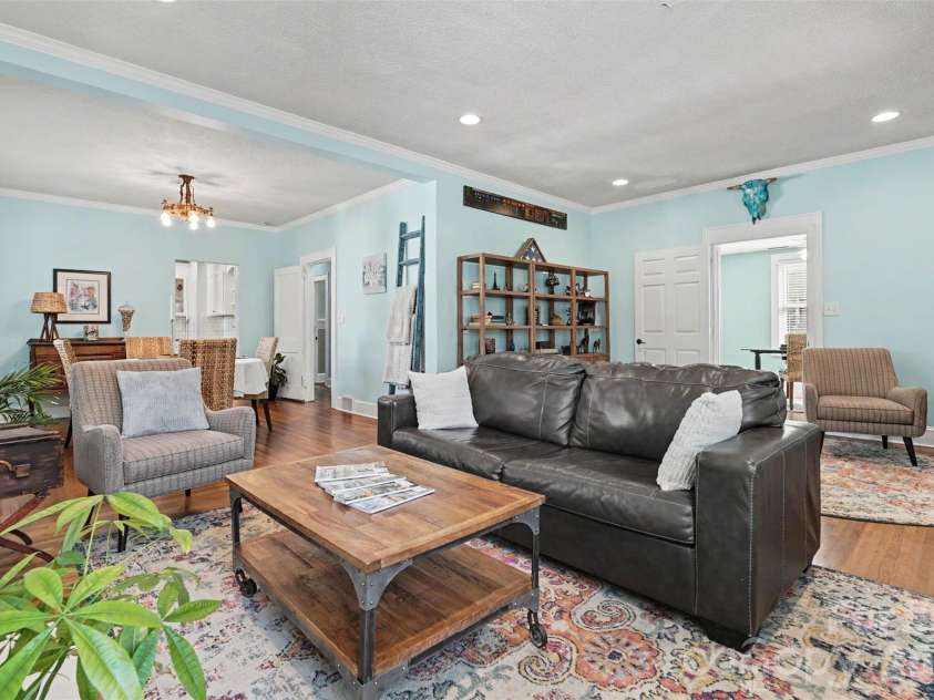 89 Hillcrest Avenue, Concord, NC 28025.  MLS# CAR4399050, YatesRealty ID 35835. 