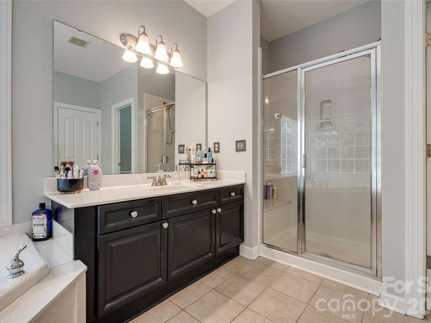 14427 Maclauren Lane, Huntersville, NC 28078.  MLS# CAR4400774, YatesRealty ID 35836. 
