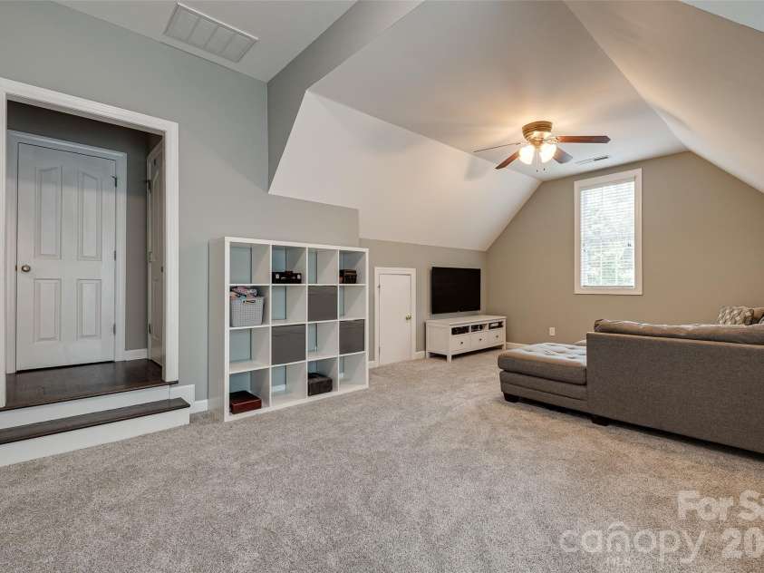 14427 Maclauren Lane, Huntersville, NC 28078.  MLS# CAR4400774, YatesRealty ID 35836. Bonus room #1 and door to laundry closet