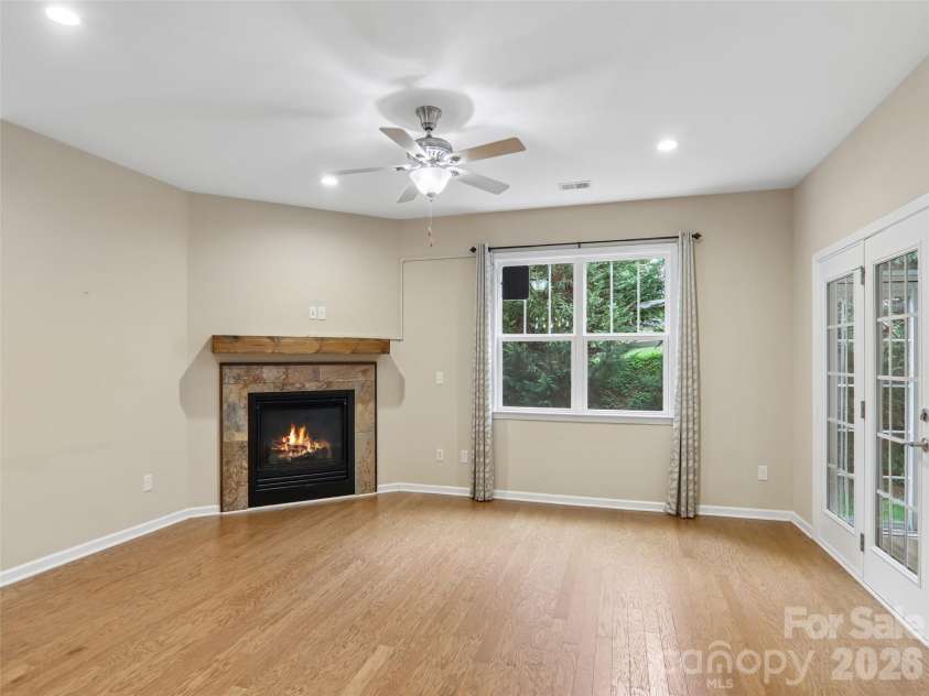 11 Eagle Pointe Way, Flat Rock, NC 28731.  MLS# CAR4401668, YatesRealty ID 35838. 