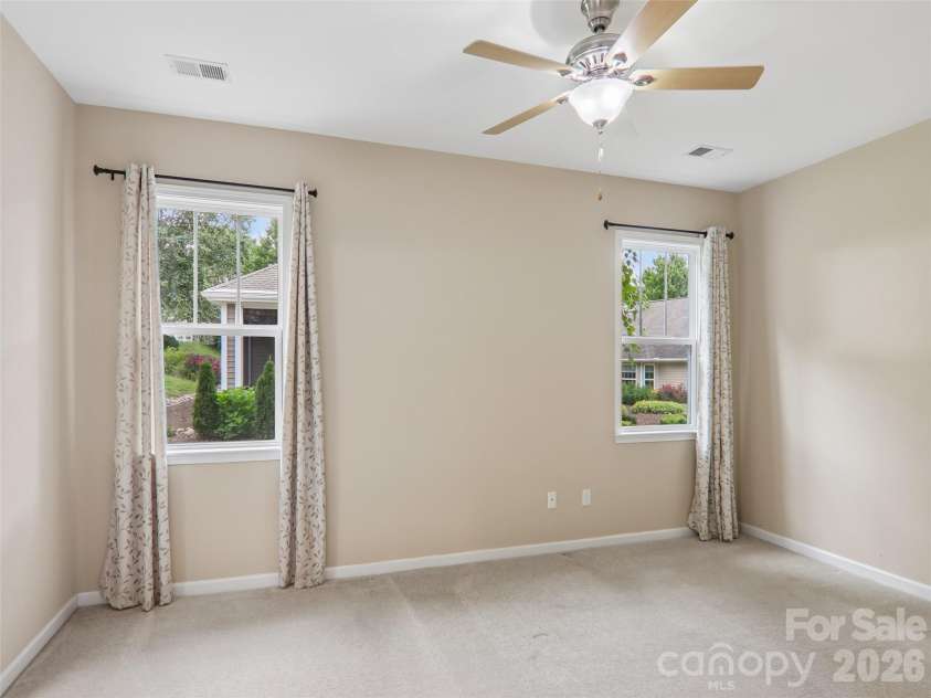 11 Eagle Pointe Way, Flat Rock, NC 28731.  MLS# CAR4401668, YatesRealty ID 35838. 