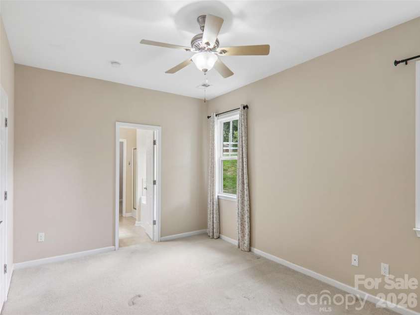 11 Eagle Pointe Way, Flat Rock, NC 28731.  MLS# CAR4401668, YatesRealty ID 35838. 