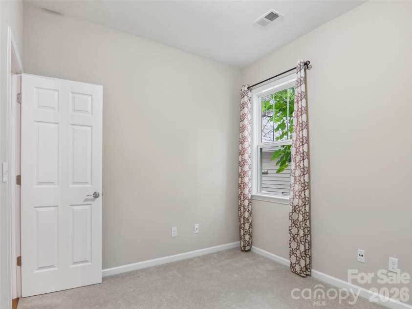 11 Eagle Pointe Way, Flat Rock, NC 28731.  MLS# CAR4401668, YatesRealty ID 35838. 
