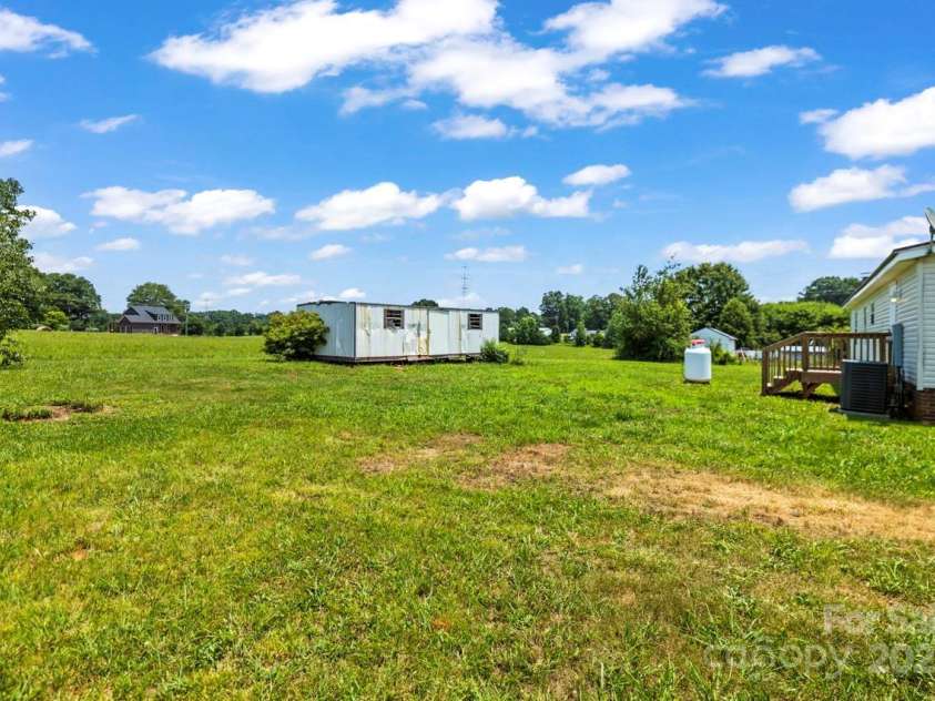 1133 Lynn Lane, Catawba, NC 28609.  MLS# CAR4275480, YatesRealty ID 3584. Level Back Yard