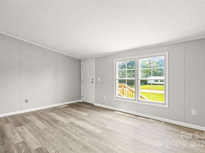 1133 Lynn Lane, Catawba, NC 28609.  MLS# CAR4275480, YatesRealty ID 3584. Modern LVP flooring