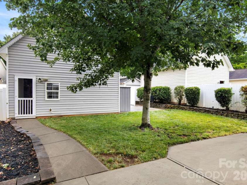 9219 Ducati Lane, Cornelius, NC 28031.  MLS# CAR4349891, YatesRealty ID 35840. 