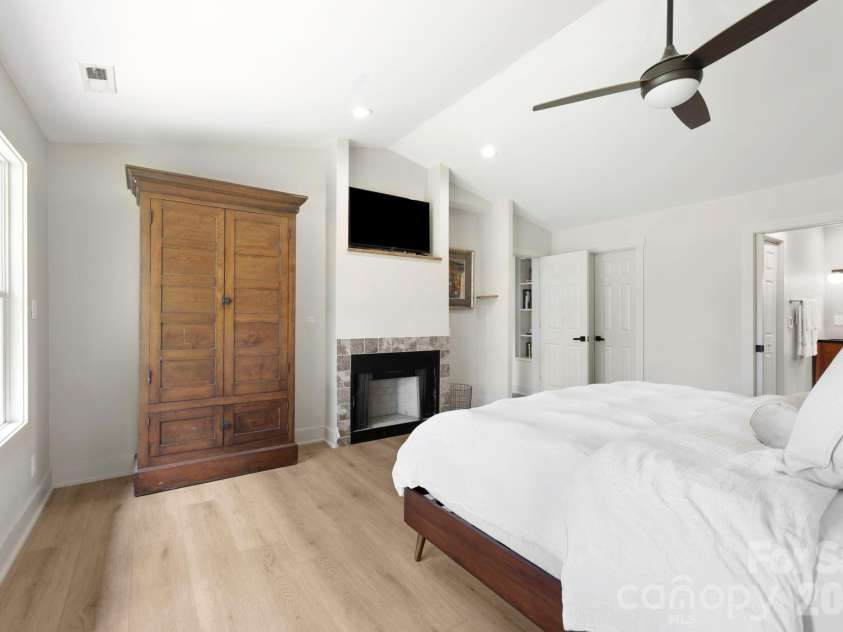 114 Cane Creek Ranch Drive, Fletcher, NC 28732.  MLS# CAR4395203, YatesRealty ID 35841. Primary bedroom with walk-in closet
