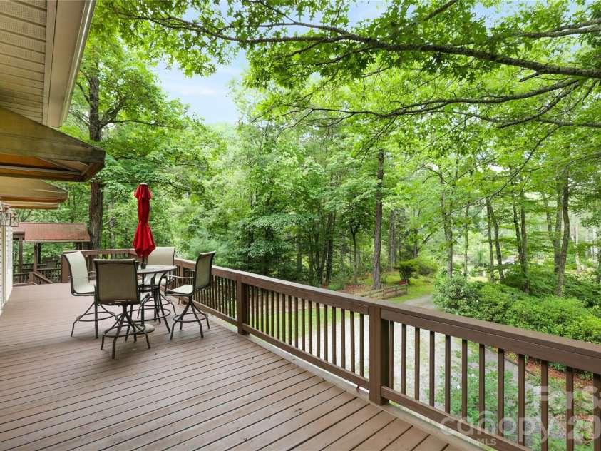 154 Hondah Boulevard, Brevard, NC 28712.  MLS# CAR4401887, YatesRealty ID 35842. 