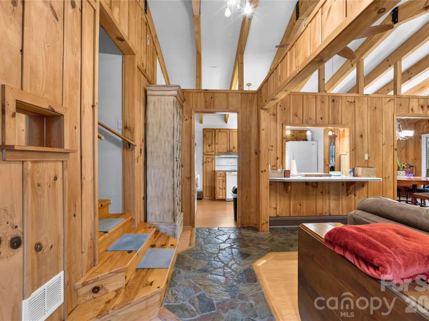 154 Hondah Boulevard, Brevard, NC 28712.  MLS# CAR4401887, YatesRealty ID 35842. 