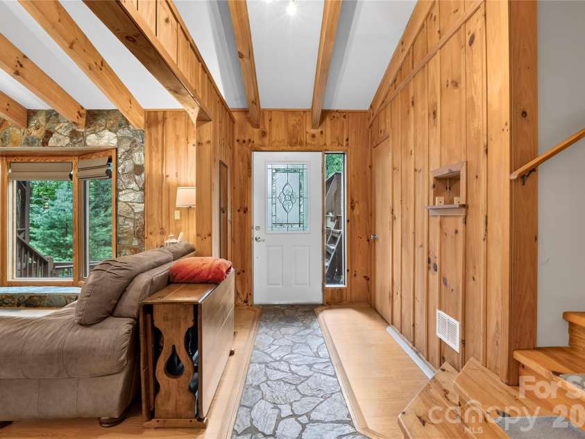 154 Hondah Boulevard, Brevard, NC 28712.  MLS# CAR4401887, YatesRealty ID 35842. 