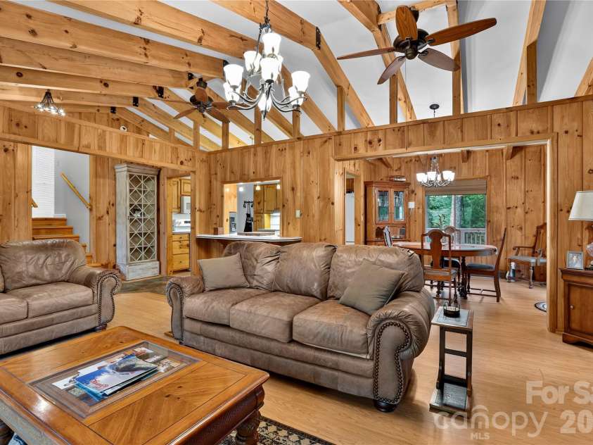 154 Hondah Boulevard, Brevard, NC 28712.  MLS# CAR4401887, YatesRealty ID 35842. 