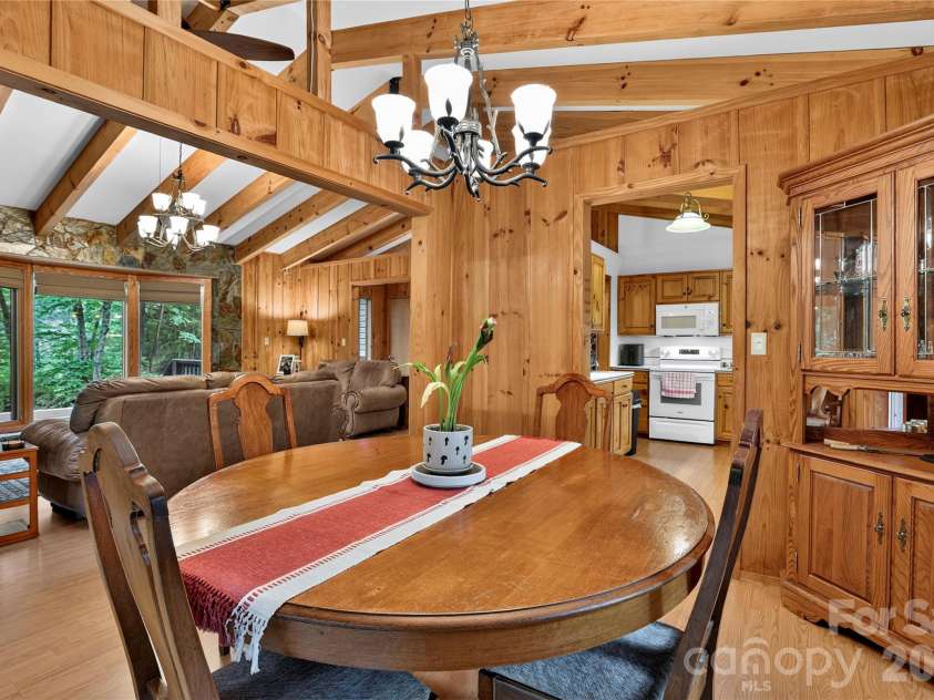 154 Hondah Boulevard, Brevard, NC 28712.  MLS# CAR4401887, YatesRealty ID 35842. 