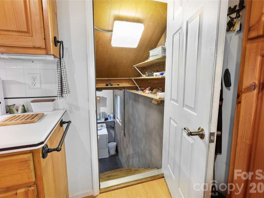 154 Hondah Boulevard, Brevard, NC 28712.  MLS# CAR4401887, YatesRealty ID 35842. 