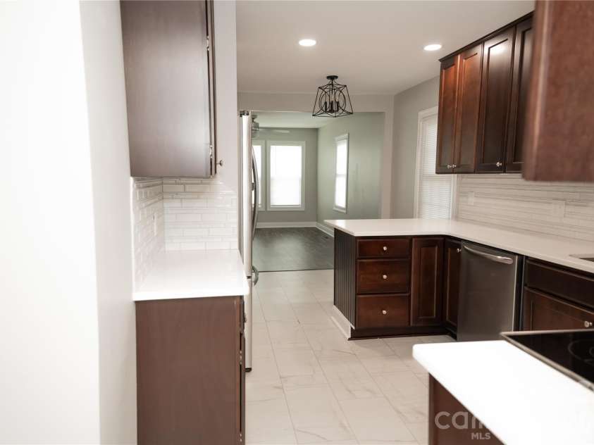 1215 Fourth Avenue, Gastonia, NC 28052.  MLS# CAR4385031, YatesRealty ID 35843. 