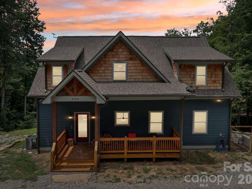 1105 Falls View Drive, Bryson City, NC 28713.  MLS# CAR4387193, YatesRealty ID 35845. 