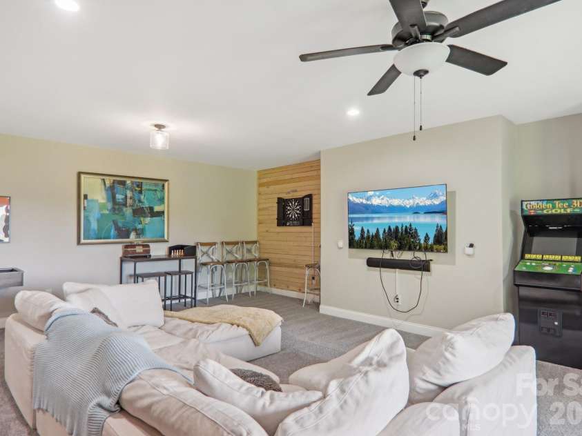 1105 Falls View Drive, Bryson City, NC 28713.  MLS# CAR4387193, YatesRealty ID 35845. 