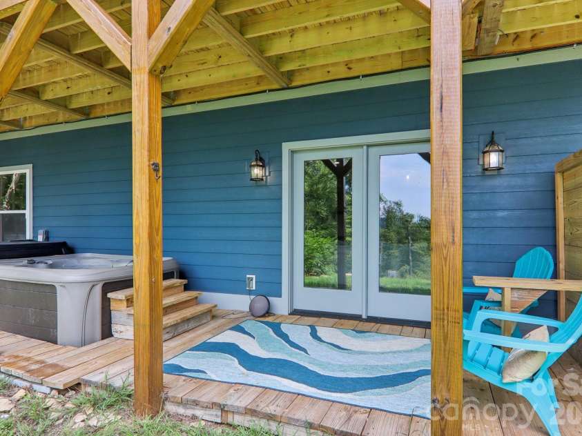 1105 Falls View Drive, Bryson City, NC 28713.  MLS# CAR4387193, YatesRealty ID 35845. 