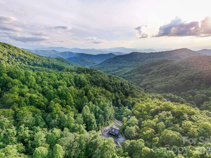 1105 Falls View Drive, Bryson City, NC 28713.  MLS# CAR4387193, YatesRealty ID 35845. 
