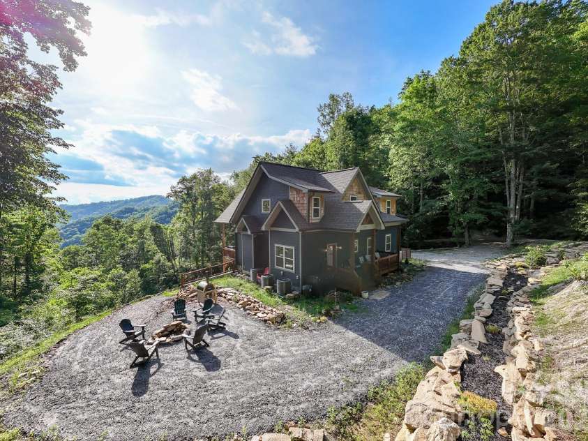 1105 Falls View Drive, Bryson City, NC 28713.  MLS# CAR4387193, YatesRealty ID 35845. 