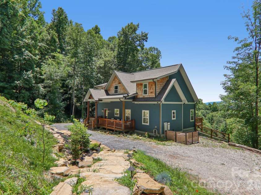 1105 Falls View Drive, Bryson City, NC 28713.  MLS# CAR4387193, YatesRealty ID 35845. 