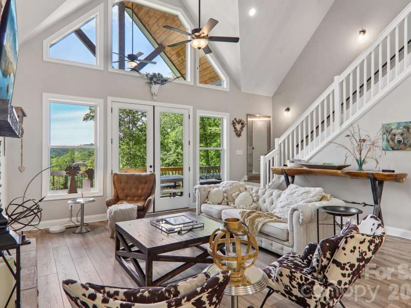 1105 Falls View Drive, Bryson City, NC 28713.  MLS# CAR4387193, YatesRealty ID 35845. 