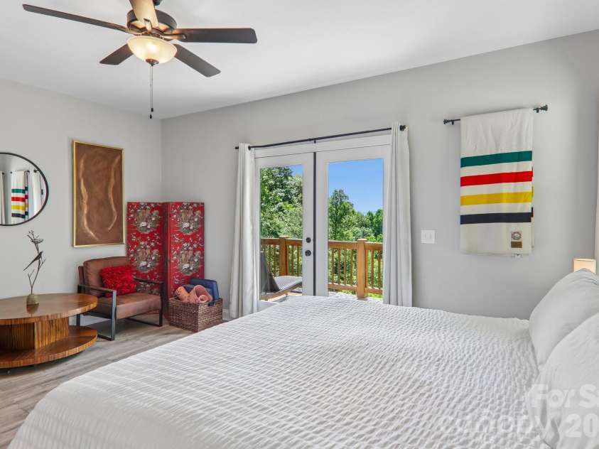 1105 Falls View Drive, Bryson City, NC 28713.  MLS# CAR4387193, YatesRealty ID 35845. 