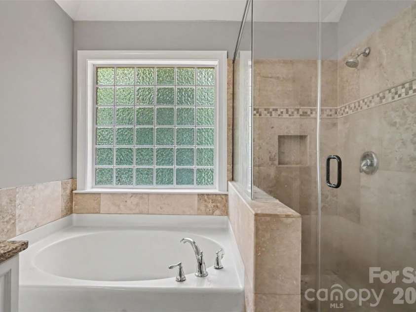1914 Grigg Lane, Waxhaw, NC 28173.  MLS# CAR4394794, YatesRealty ID 35846. 