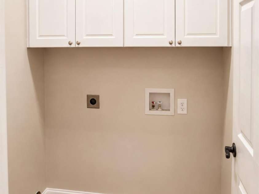 1914 Grigg Lane, Waxhaw, NC 28173.  MLS# CAR4394794, YatesRealty ID 35846. Laundry Room