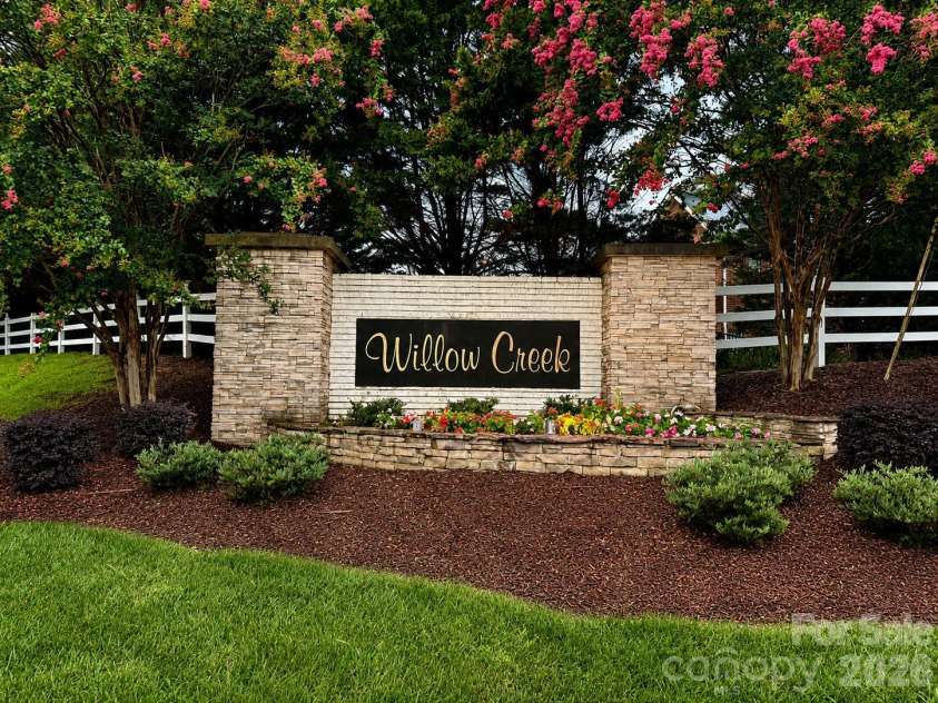 1914 Grigg Lane, Waxhaw, NC 28173.  MLS# CAR4394794, YatesRealty ID 35846. Willow Creek