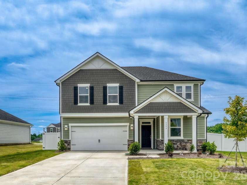3244 Maya Lane, Midland, NC 28107.  MLS# CAR4398175, YatesRealty ID 35847. 