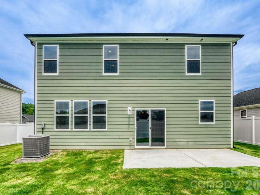 3244 Maya Lane, Midland, NC 28107.  MLS# CAR4398175, YatesRealty ID 35847. 