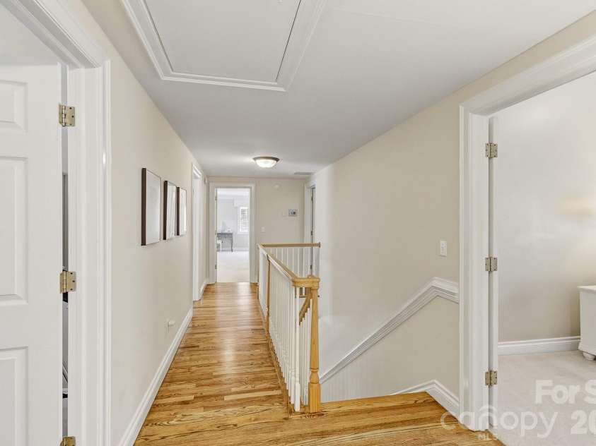 100 Perry Place, Hendersonville, NC 28739.  MLS# CAR4389206, YatesRealty ID 35848. 