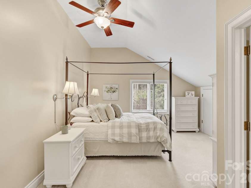 100 Perry Place, Hendersonville, NC 28739.  MLS# CAR4389206, YatesRealty ID 35848. 