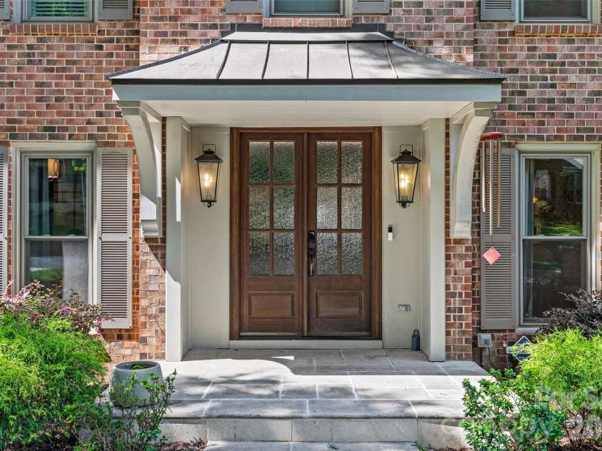7940 Sunnyvale Lane, Charlotte, NC 28210.  MLS# CAR4397501, YatesRealty ID 35849. 