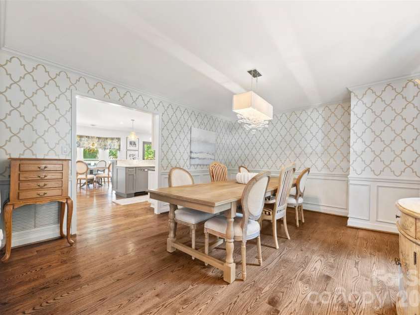 7940 Sunnyvale Lane, Charlotte, NC 28210.  MLS# CAR4397501, YatesRealty ID 35849. 