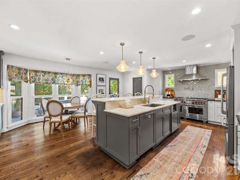 7940 Sunnyvale Lane, Charlotte, NC 28210.  MLS# CAR4397501, YatesRealty ID 35849. 