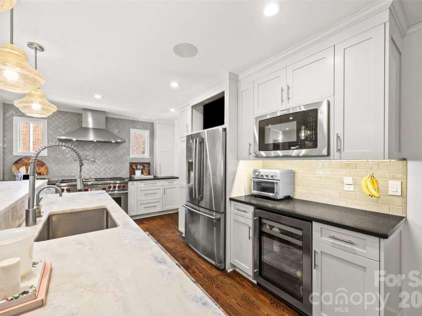 7940 Sunnyvale Lane, Charlotte, NC 28210.  MLS# CAR4397501, YatesRealty ID 35849. 