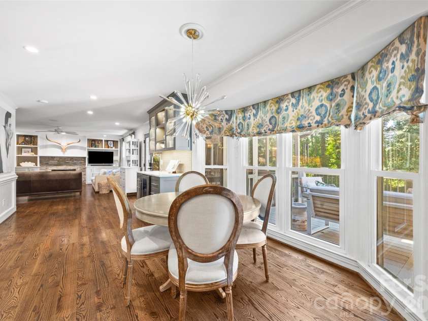 7940 Sunnyvale Lane, Charlotte, NC 28210.  MLS# CAR4397501, YatesRealty ID 35849. 