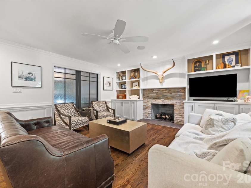 7940 Sunnyvale Lane, Charlotte, NC 28210.  MLS# CAR4397501, YatesRealty ID 35849. 