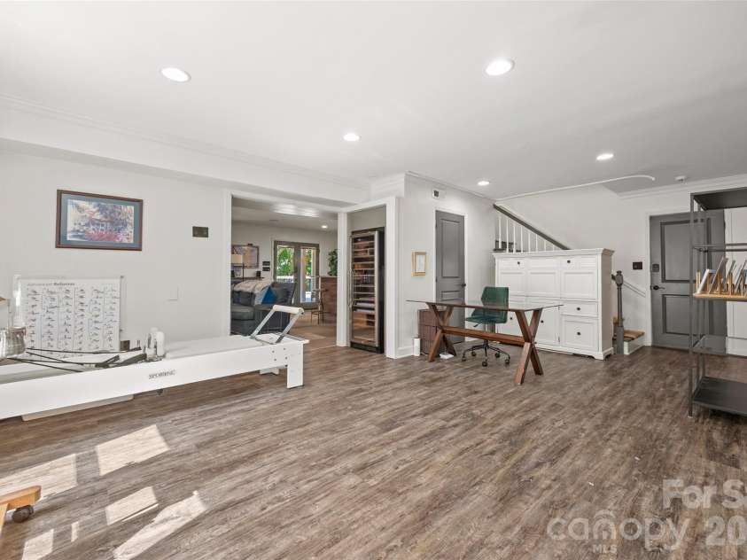 7940 Sunnyvale Lane, Charlotte, NC 28210.  MLS# CAR4397501, YatesRealty ID 35849. 