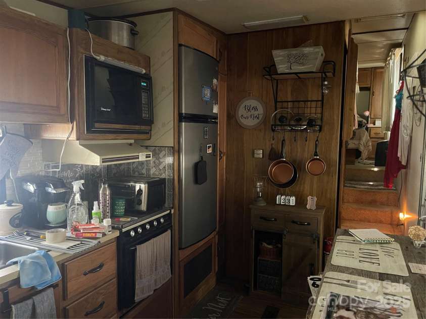 112 Deerfield Drive, New London, NC 28127.  MLS# CAR4303865, YatesRealty ID 3585. 