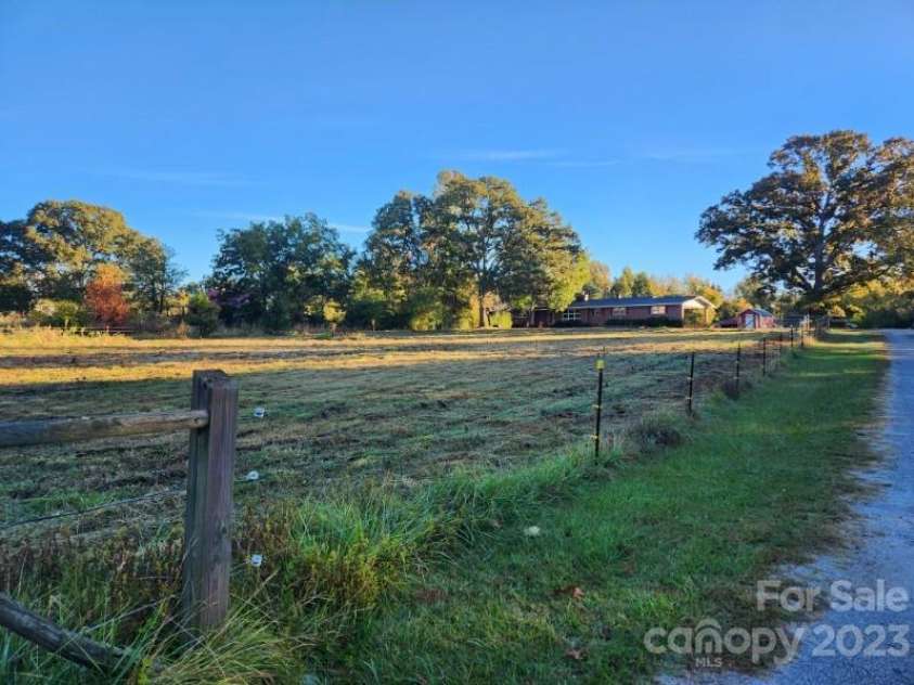 2632 Charlotte Highway, Lancaster, SC 29720.  MLS# CAR4078268, YatesRealty ID 3585. 