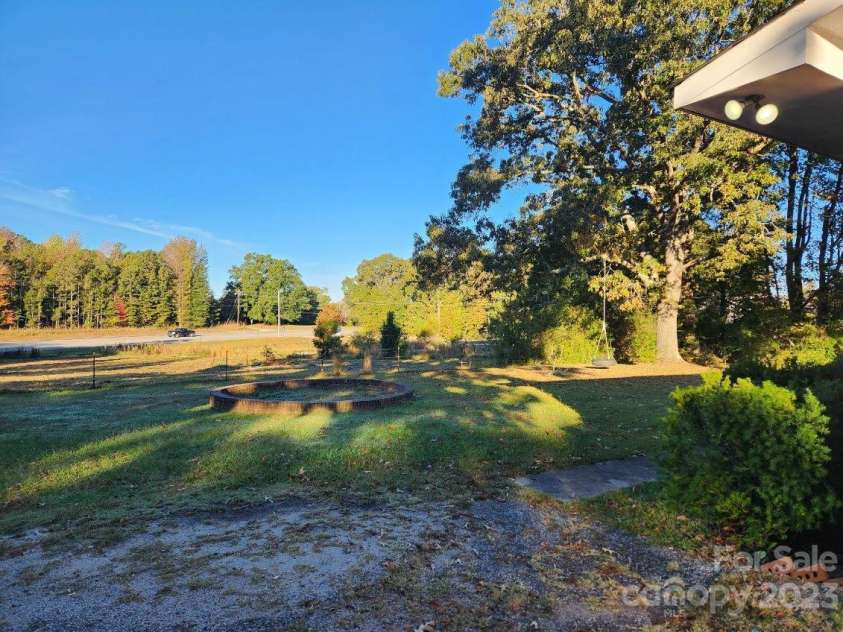 2632 Charlotte Highway, Lancaster, SC 29720.  MLS# CAR4078268, YatesRealty ID 3585. 