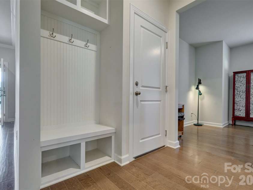 9244 Dunwich Drive, Gastonia, NC 28056.  MLS# CAR4376593, YatesRealty ID 35851. 